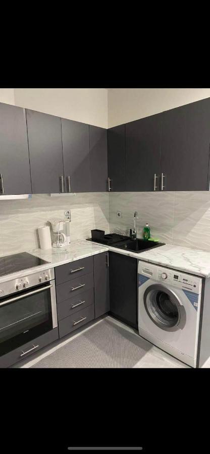 Studio Apartment Apartment